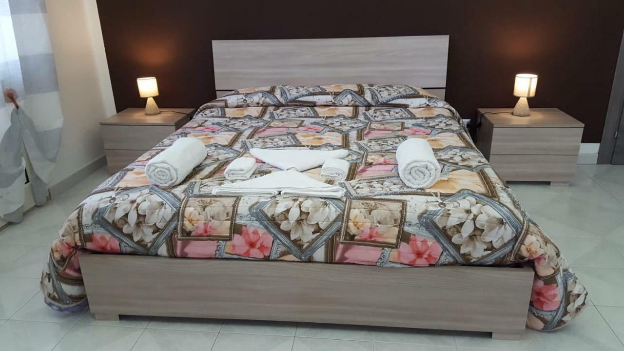 פקינו B&B La Rosa מראה חיצוני תמונה