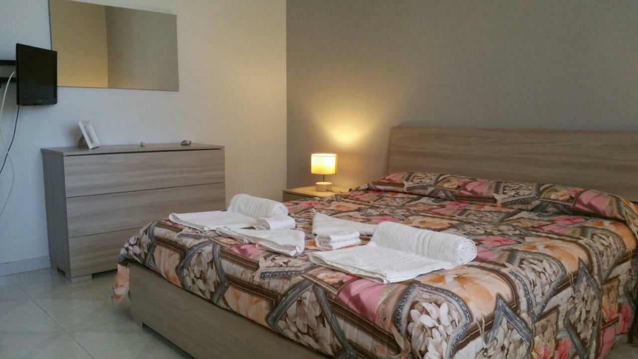פקינו B&B La Rosa מראה חיצוני תמונה